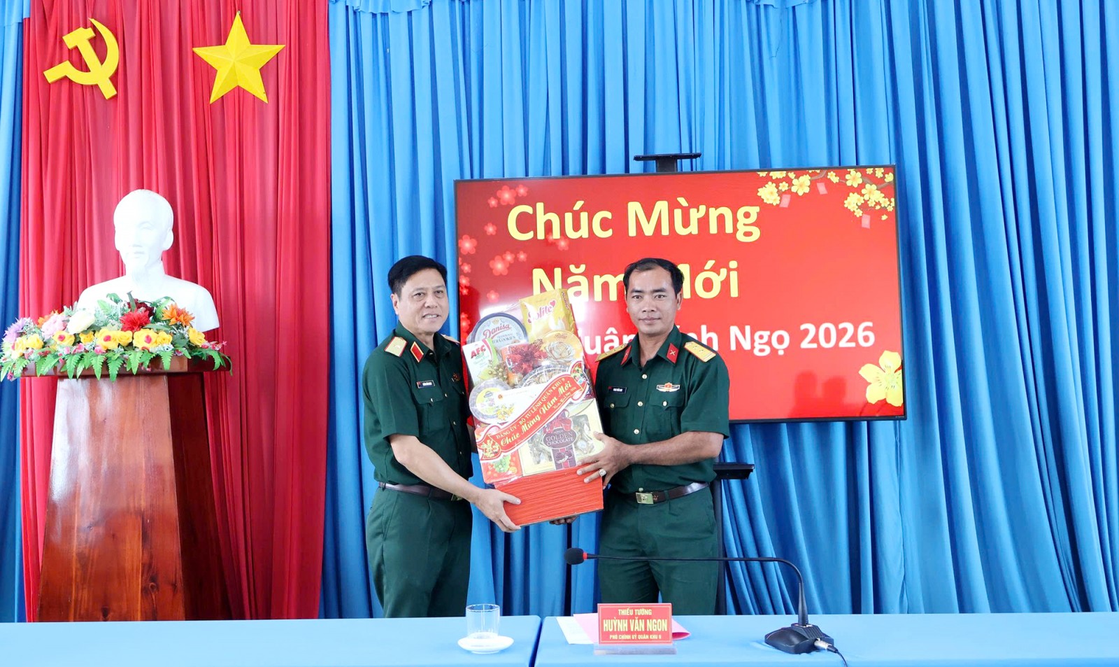 Bộ Tư lệnh Quân khu 9 chúc tết Ban Chỉ huy Quân sự ba xã, phường Tịnh Biên, Ba Chúc và Vĩnh Gia