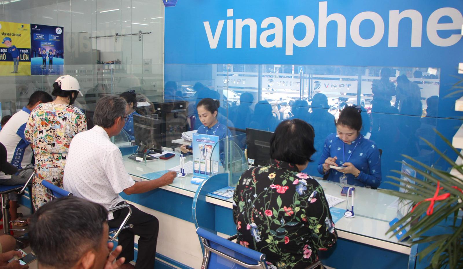 VNPT An Giang hỗ trợ người dân xác thực thông tin thuê bao di động