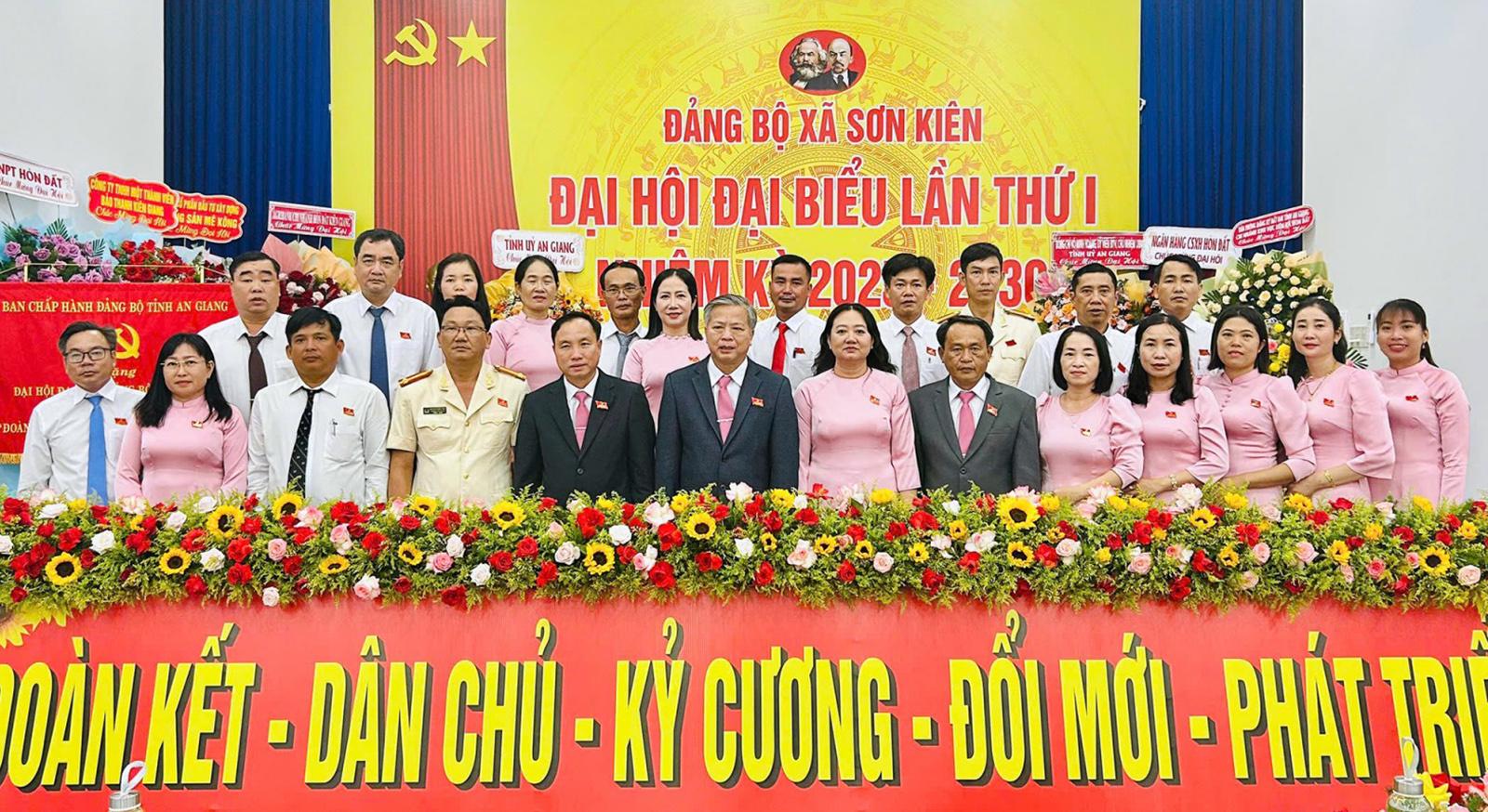 Đại hội đại biểu Đảng bộ xã Sơn Kiên nhiệm kỳ 2025 - 2030