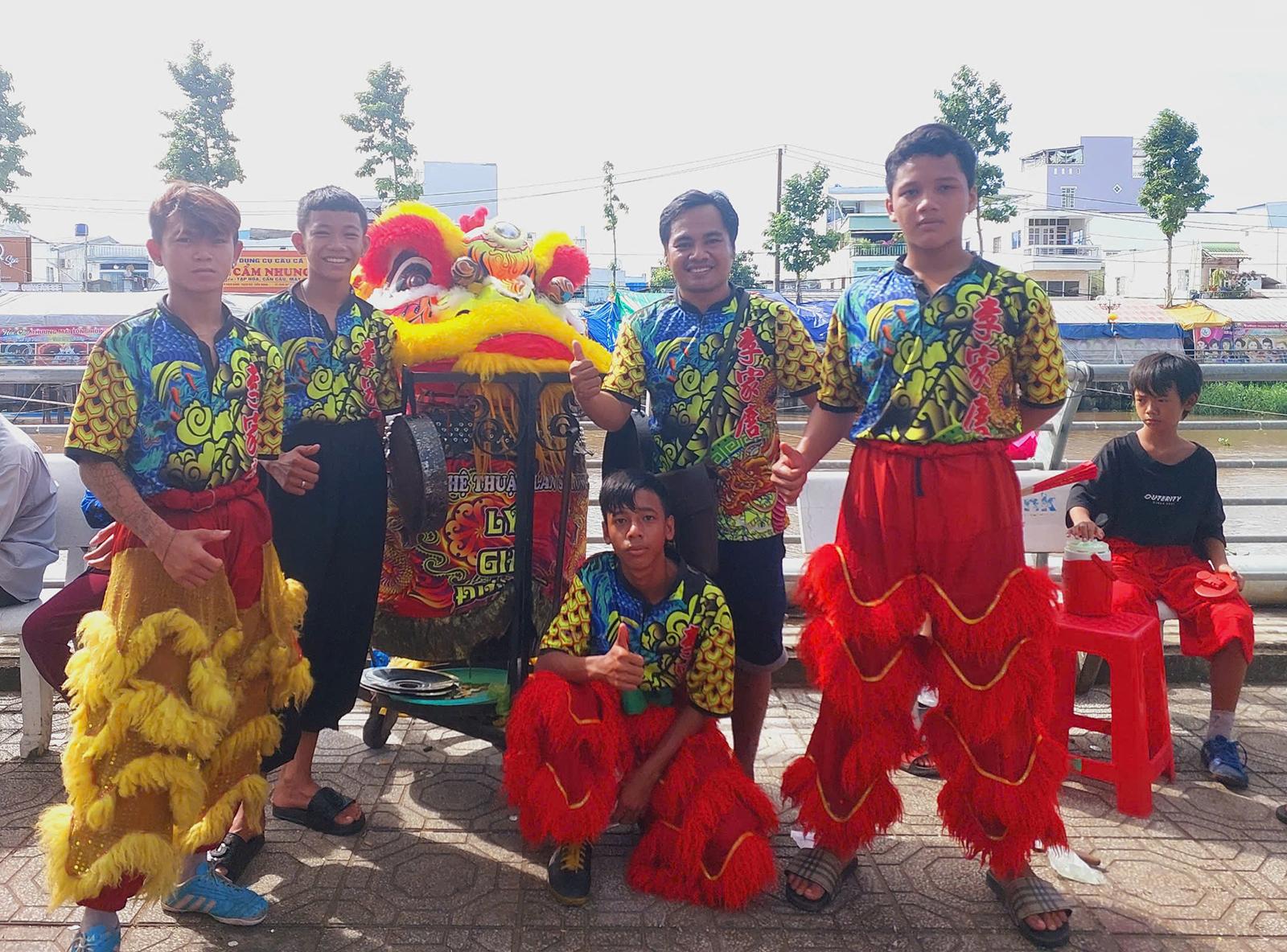 Ngọn lửa nghĩa khí giữa mùa tri ân