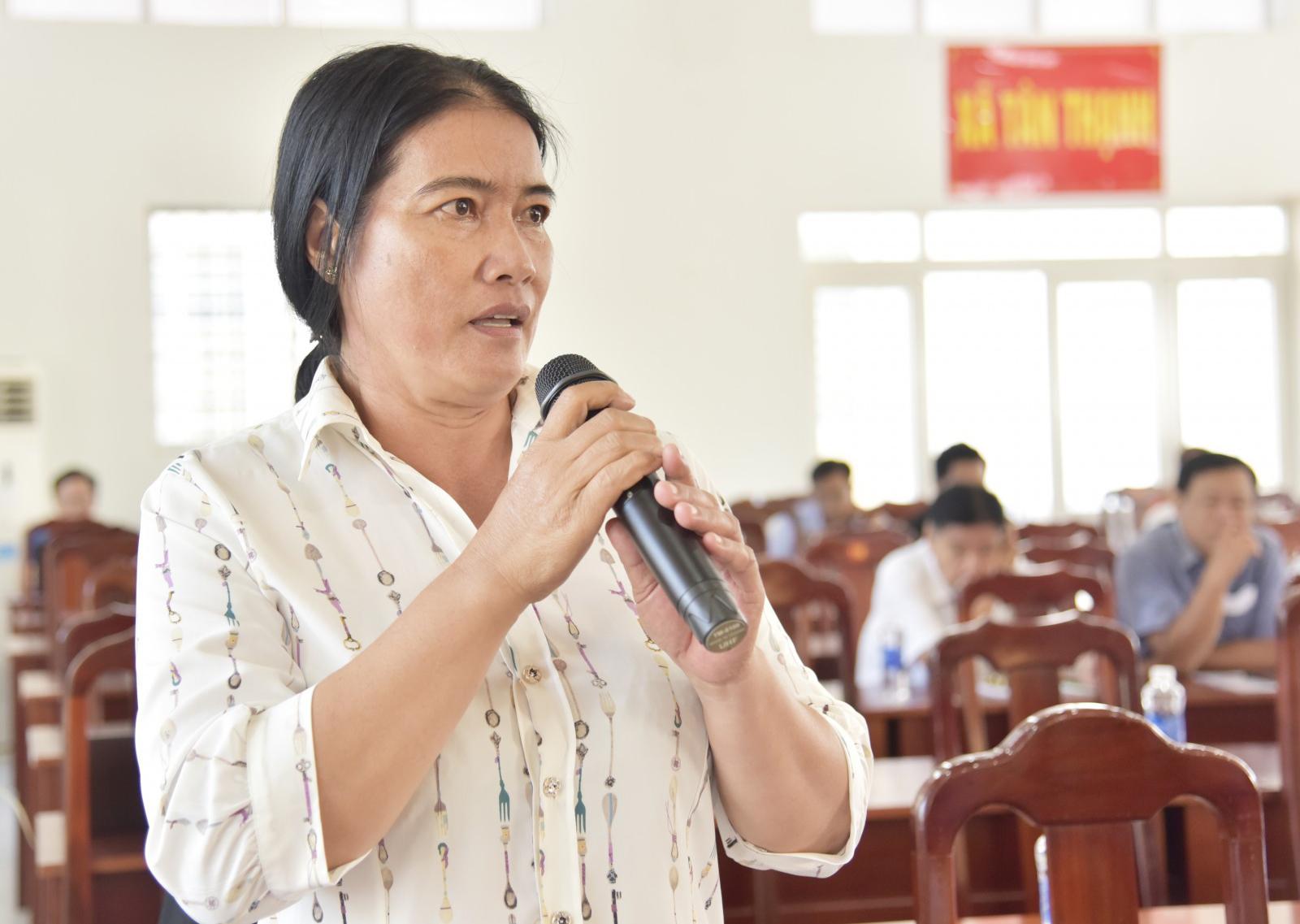 Ứng cử viên đại biểu Quốc hội khóa XVI tiếp xúc cử tri 2 xã Đông Hưng và Tân Thạnh