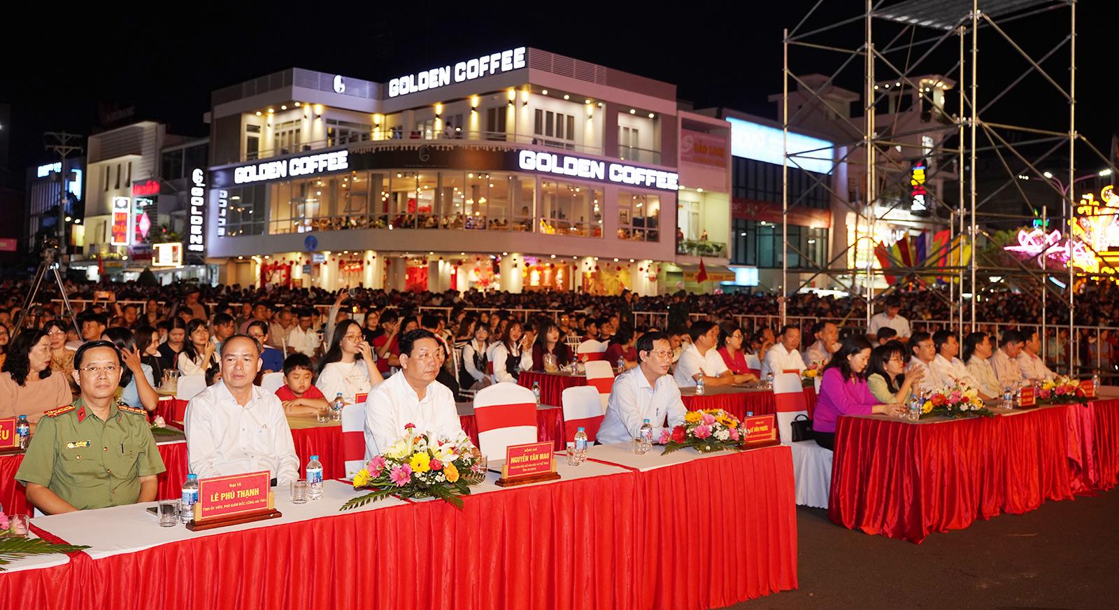Chương trình nghệ thuật và bắn pháo hoa “Xuân An Giang 2026” chào năm mới Bính Ngọ