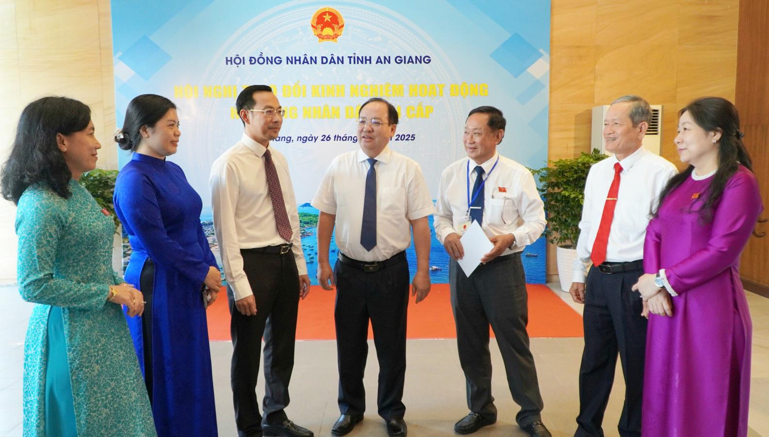 HĐND đổi mới mạnh mẽ tư duy nghị trường và chất lượng quyết nghị