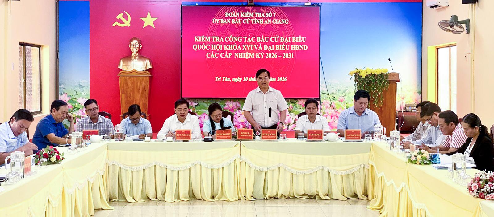 Ủy ban Bầu cử tỉnh An Giang kiểm tra công tác chuẩn bị bầu cử tại đơn vị bầu cử số 11