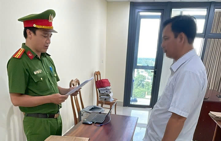 Khởi tố 2 giám đốc công ty có hành vi trốn thuế, gây thiệt hại cho ngân sách Nhà nước hơn 1,5 tỷ đồng