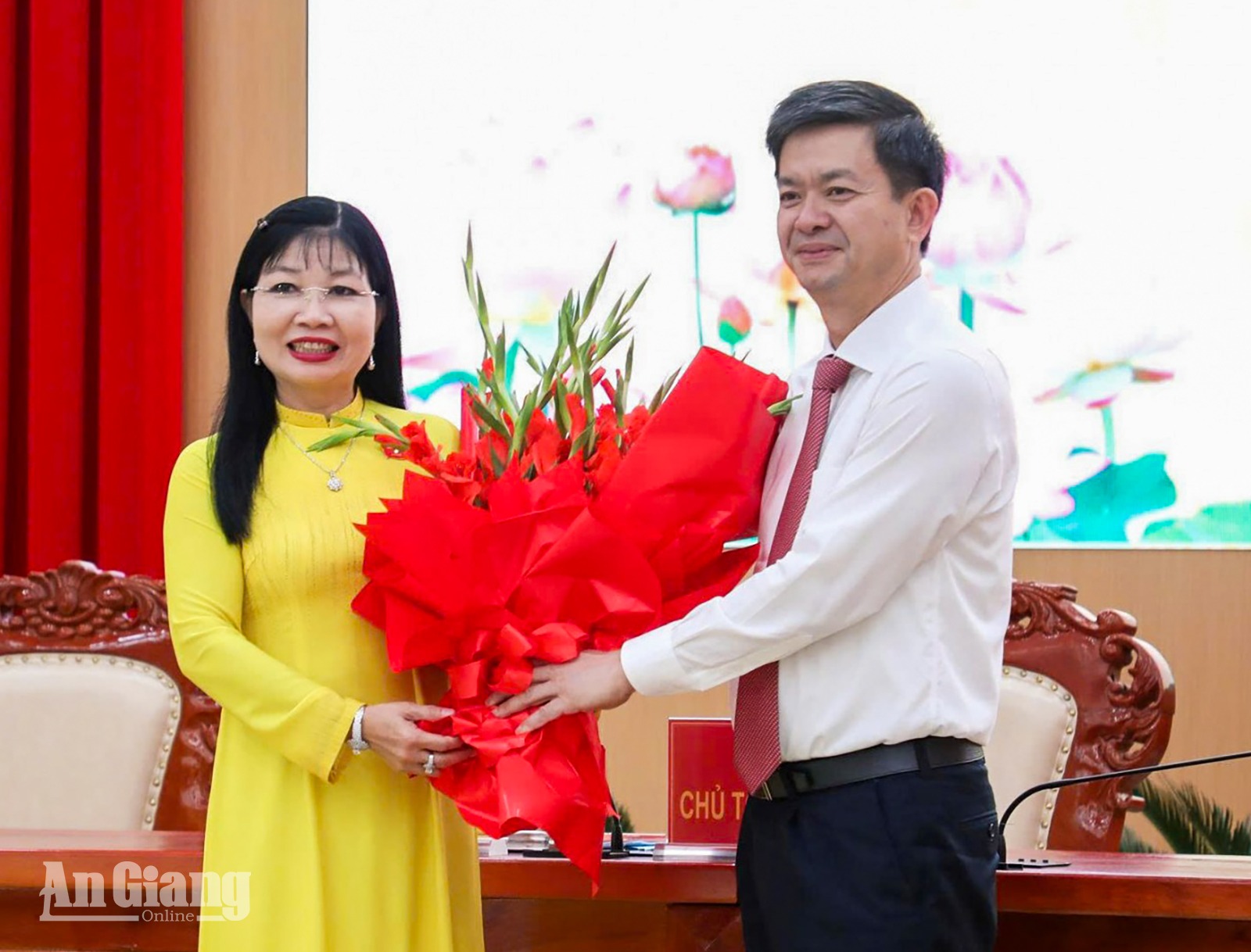 Tân Chủ tịch HĐND tỉnh An Giang Trần Thị Thanh Hương: Tiếp tục đổi mới hoạt động HĐND theo hướng dân chủ, công khai, minh bạch