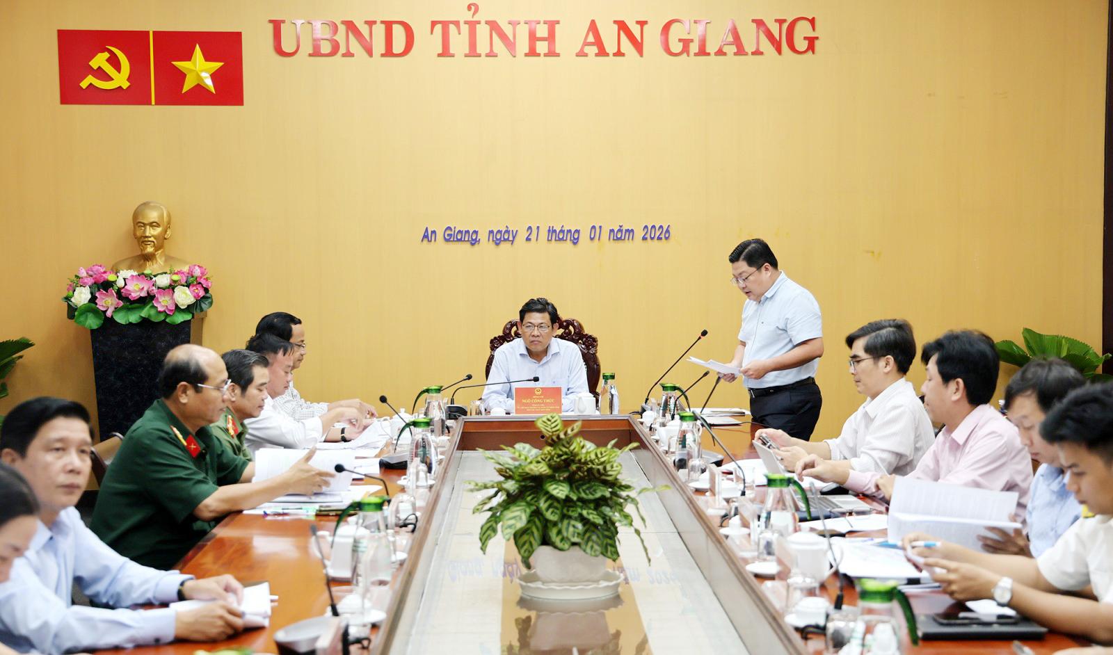 Phó Chủ tịch UBND tỉnh An Giang Ngô Công Thức chỉ đạo thực hiện dự án nhà ở xã hội