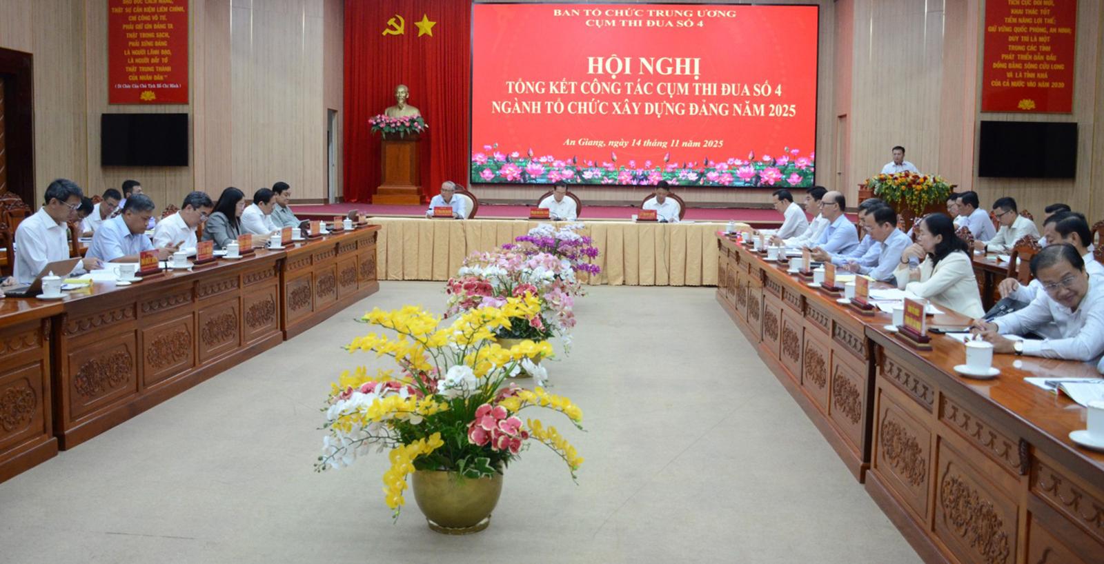 Cụm Thi đua số 4 tổng kết ngành tổ chức xây dựng Đảng năm 2025