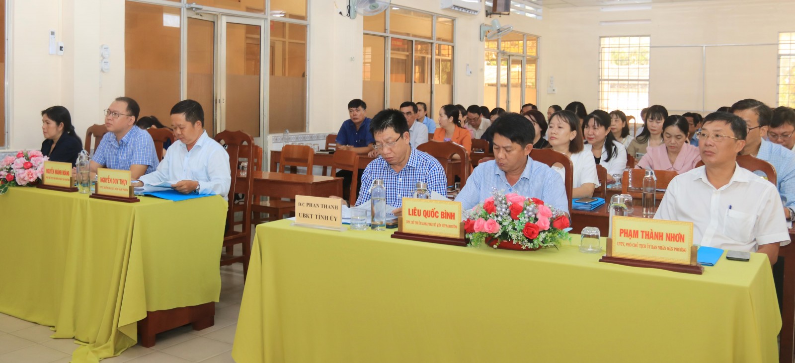 Đại biểu tham dự hội nghị