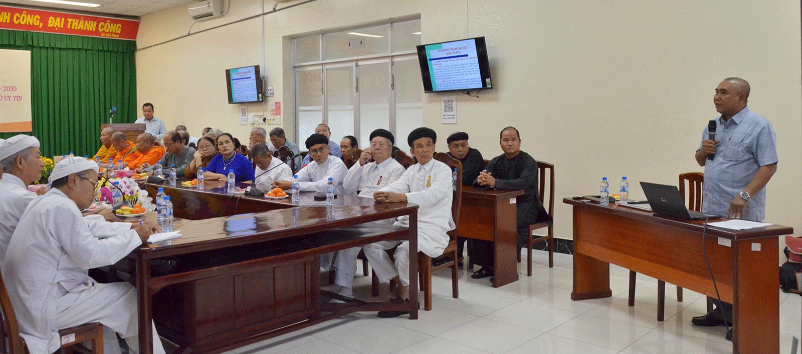 An Giang triển khai nghị quyết cho chức sắc, chức việc các tôn giáo, người có uy tín trong đồng bào dân tộc