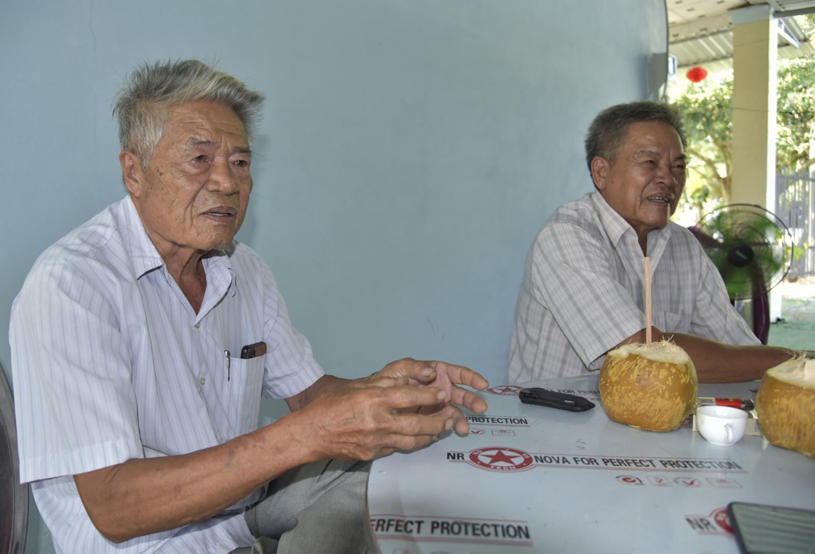Những người lính đi qua lửa đạn