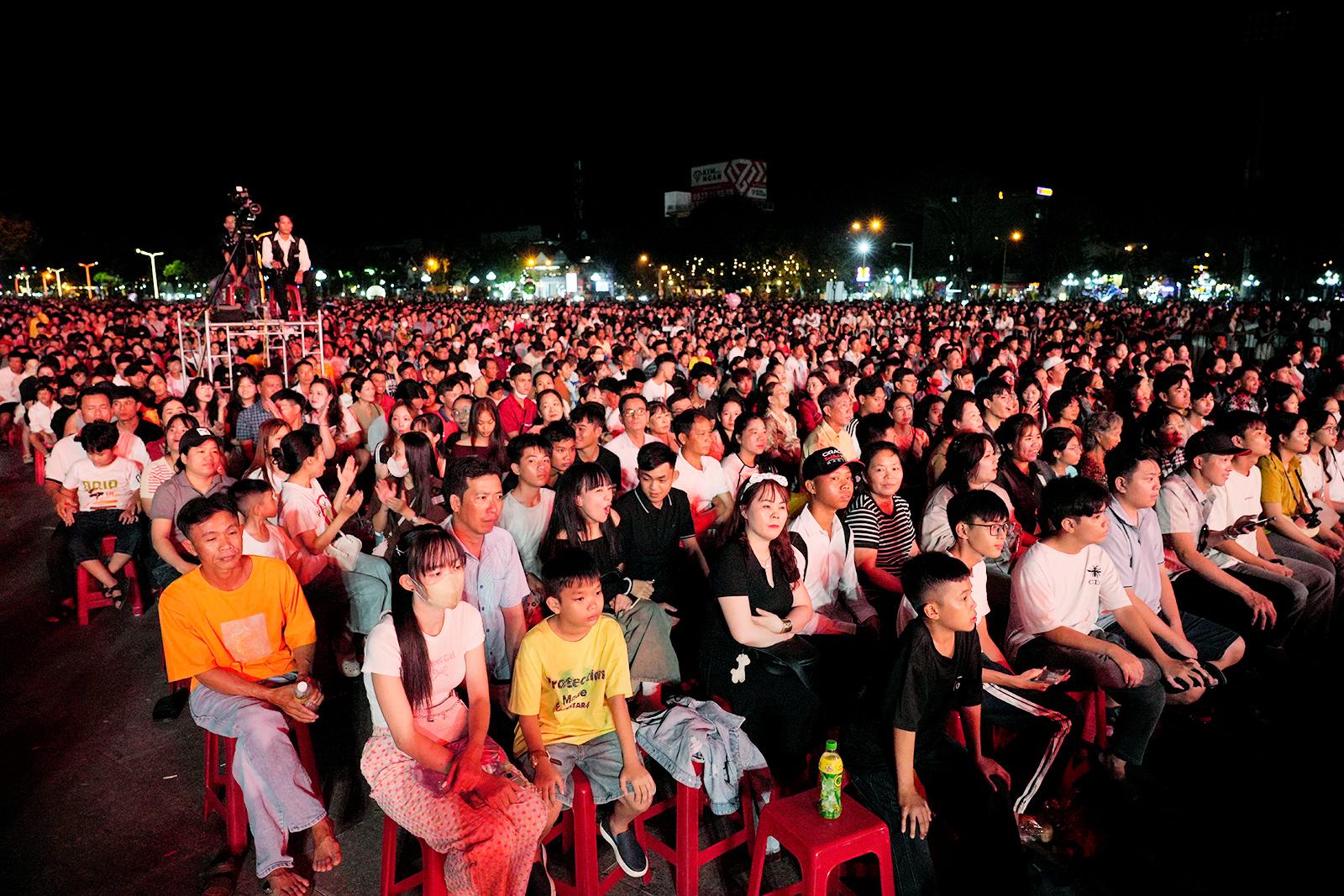Chương trình nghệ thuật và bắn pháo hoa “Xuân An Giang 2026” chào năm mới Bính Ngọ