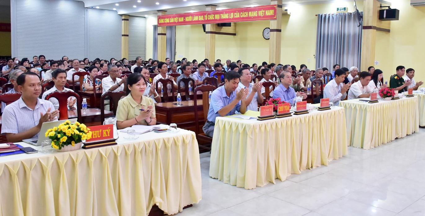 Ứng cử viên đại biểu HĐND tỉnh An Giang đơn vị số 4 tiếp xúc cử tri hai phường Châu Đốc và Vĩnh Tế