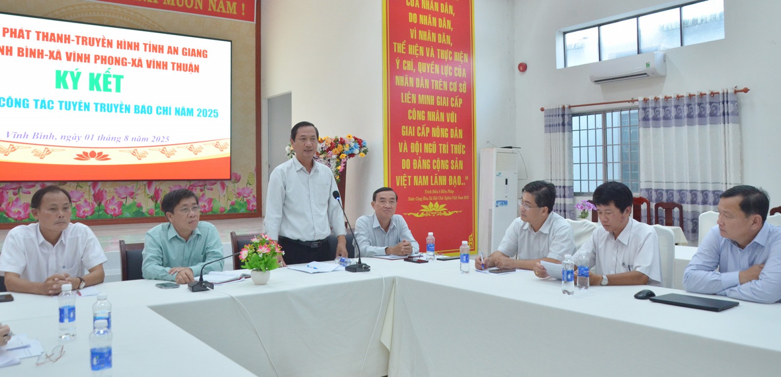 Báo và Phát thanh - Truyền hình tỉnh An Giang ký kết tuyên truyền với 3 xã