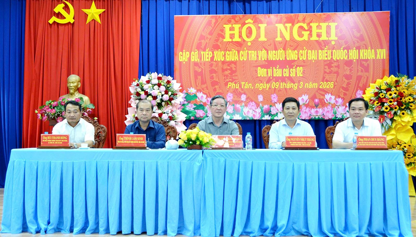 Ứng cử viên đại biểu Quốc hội tiếp xúc cử tri 4 xã Bình Thạnh Đông, Hòa Lạc, Phú Tân và Phú An