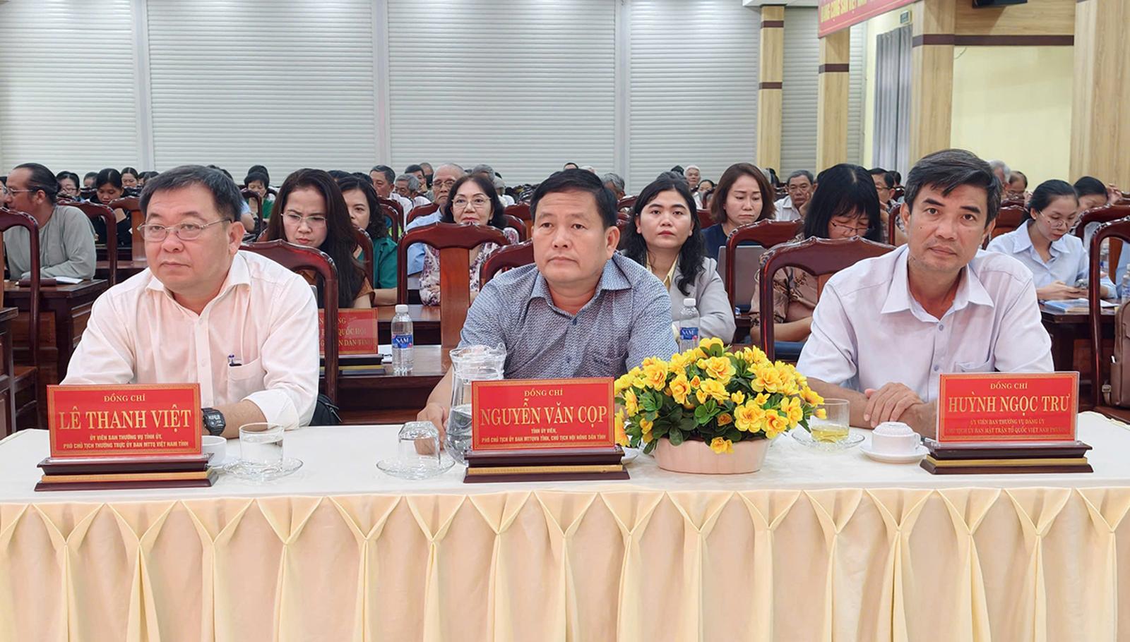 Đoàn Đại biểu Quốc hội tỉnh An Giang tiếp xúc cử tri phường Châu Đốc