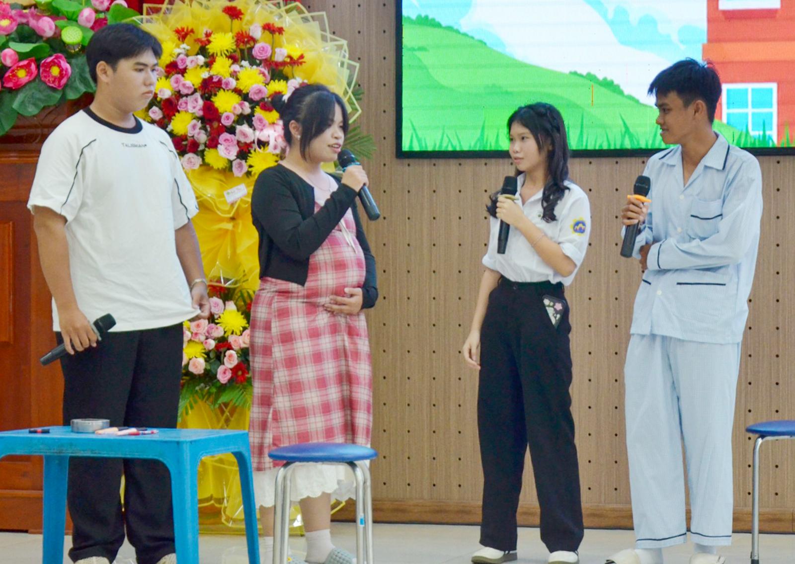 10 đội tham gia Cuộc thi Tìm hiểu Luật Phòng, chống tác hại thuốc lá