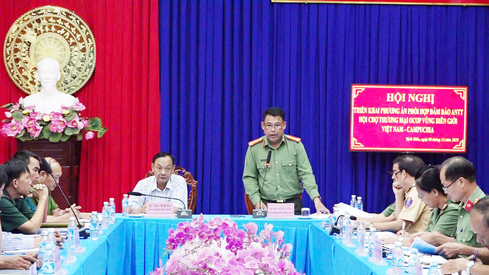 Đảm bảo an ninh trật tự Hội chợ Thương mại OCOP vùng biên giới Việt Nam - Campuchia