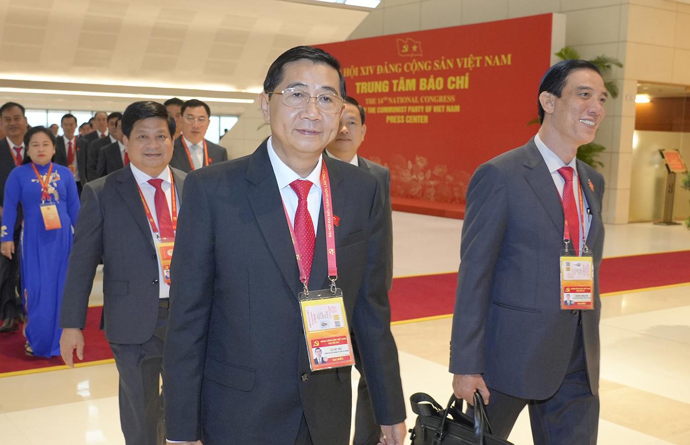 Đoàn đại biểu Đảng bộ tỉnh An Giang dự khai mạc Đại hội XIV của Đảng