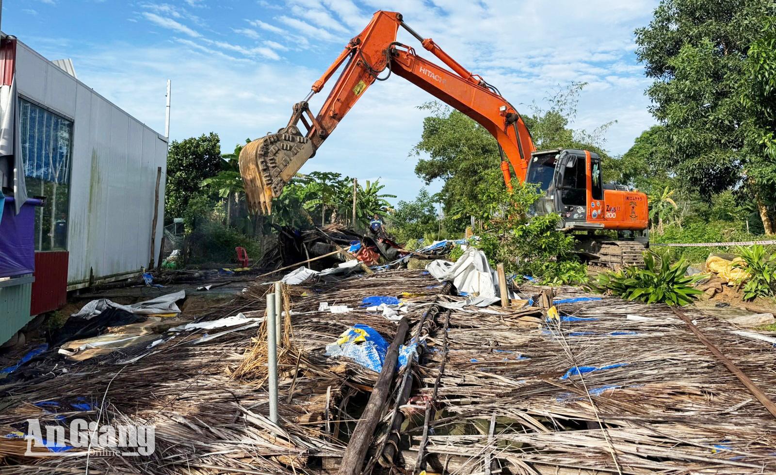 Bí thư Đảng ủy đặc khu Phú Quốc Đinh Văn Nơi: Xử lý nghiêm mọi hành vi vi phạm, không có vùng cấm