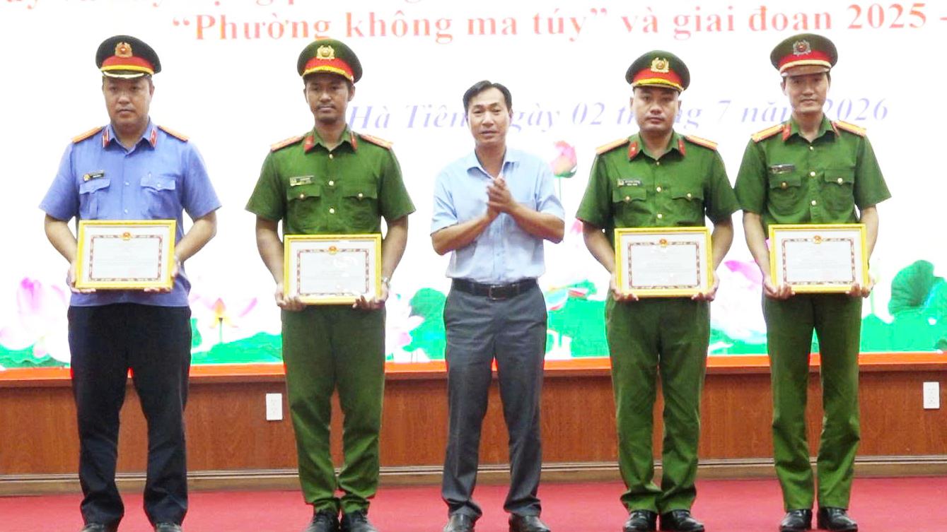 Phường Hà Tiên sơ kết 6 tháng xây dựng địa bàn không ma túy