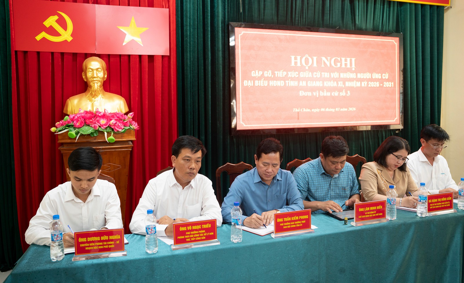 Ứng cử viên đại biểu HĐND tỉnh tiếp xúc cử tri đặc khu Thổ Châu