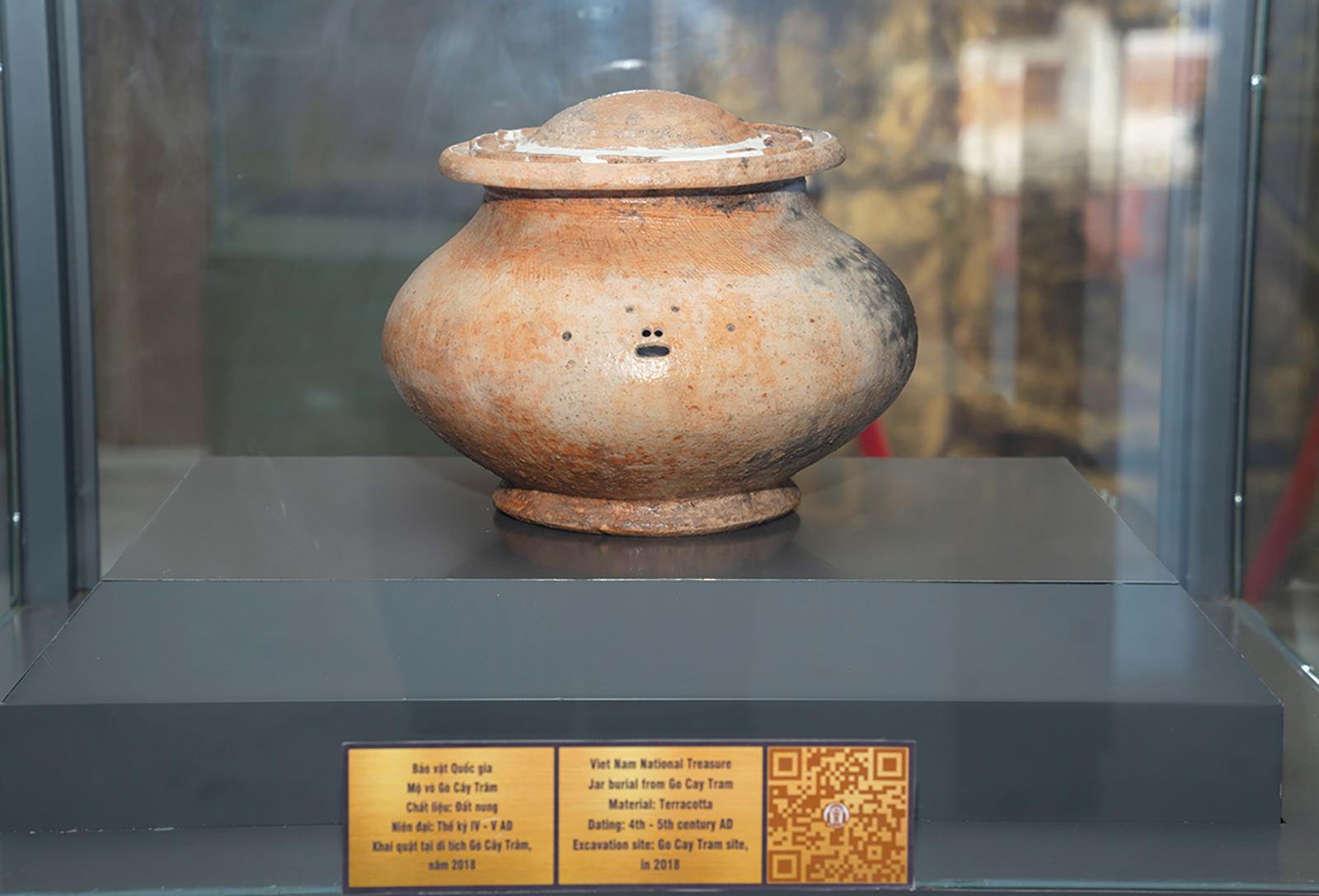 “Chạm” để xem văn hóa Óc Eo