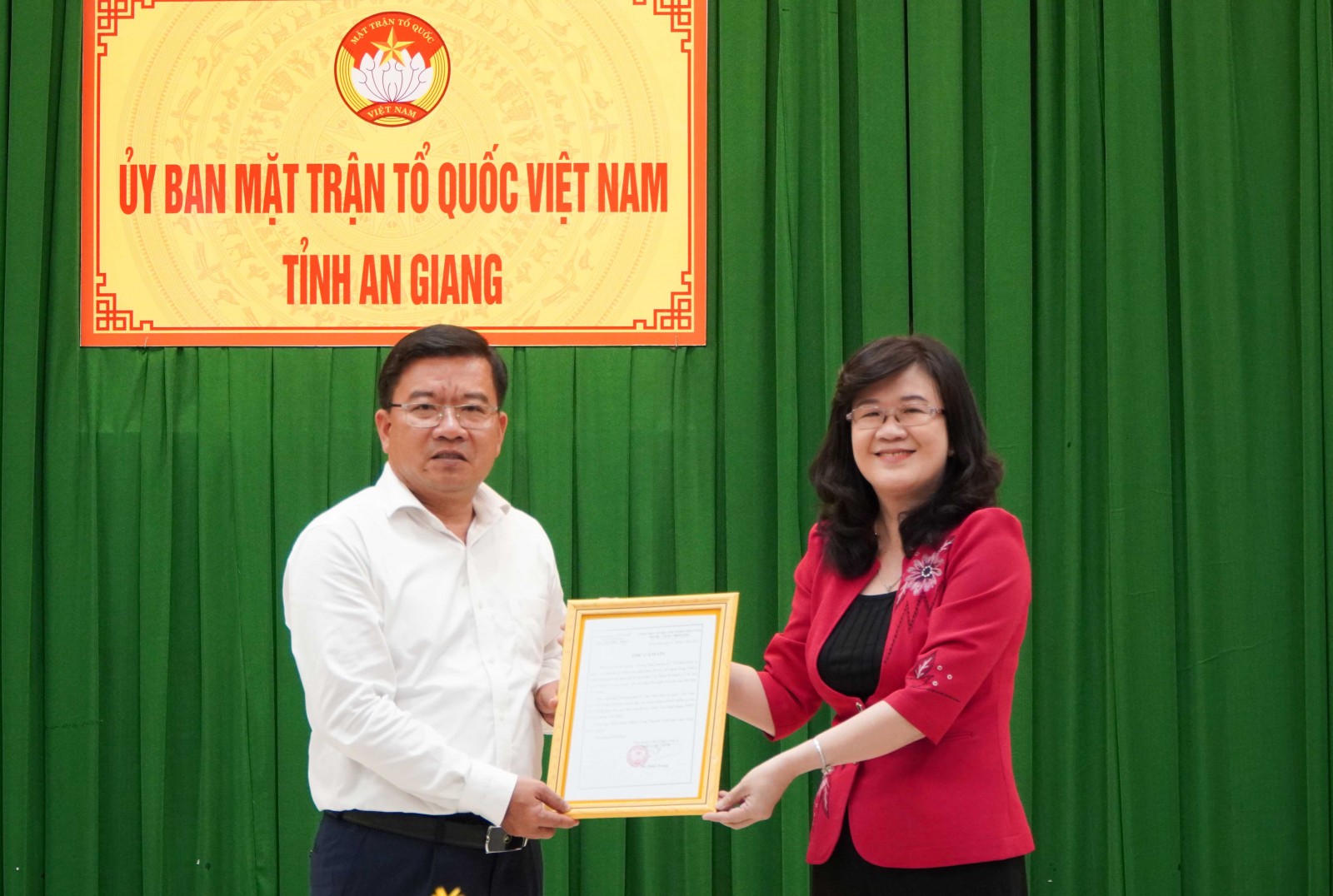 MTTQ Việt Nam tỉnh An Giang tiếp nhận 7 tỷ đồng chăm lo Tết cho người dân
