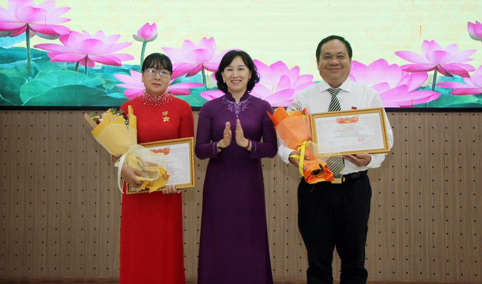 Sở Y tế An Giang họp mặt kỷ niệm 71 năm ngày thầy thuốc Việt Nam