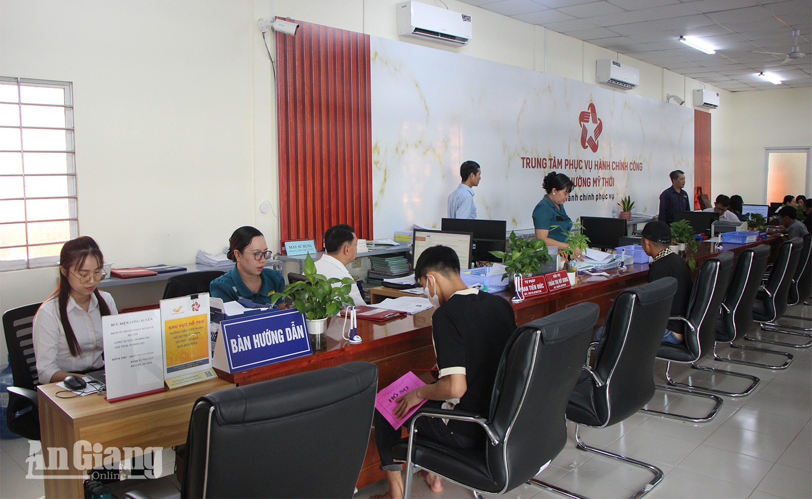 Khơi thông điểm nghẽn cải cách hành chính