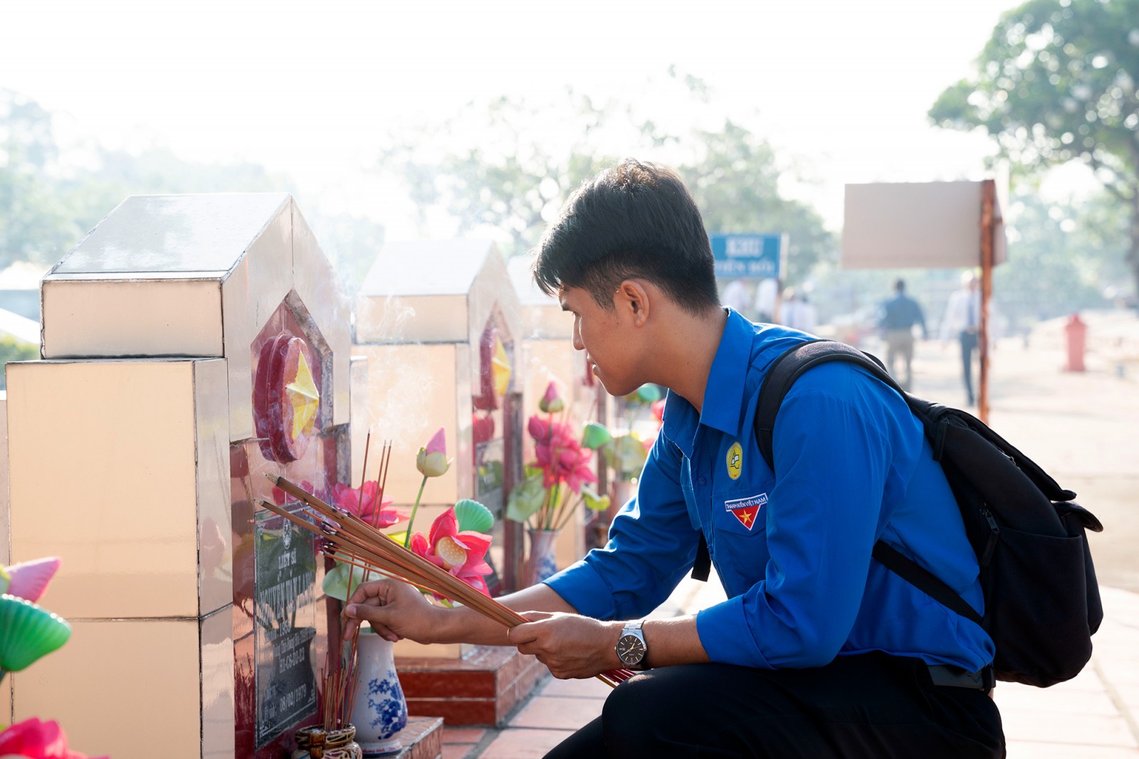 Lãnh đạo tỉnh An Giang viếng Nghĩa trang liệt sĩ tỉnh