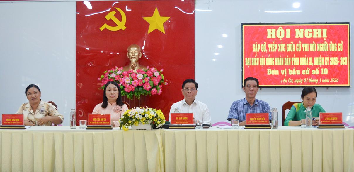 Ứng cử viên đại biểu HĐND tỉnh An Giang đơn vị bầu cử số 10 tiếp xúc cử tri các địa phương