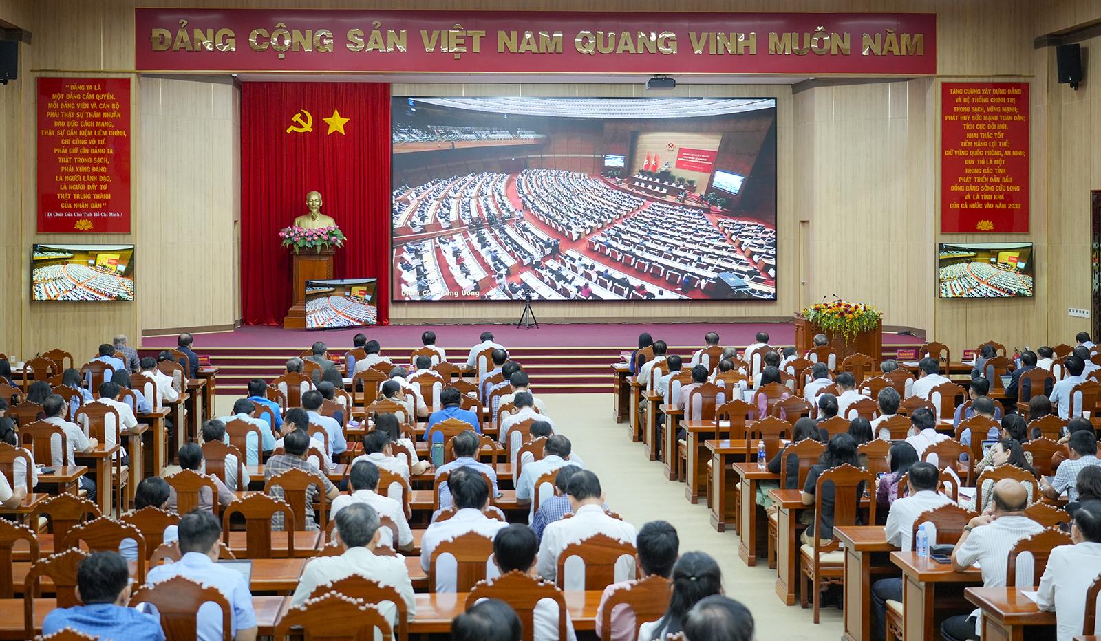 NGHỊ QUYẾT ĐẠI HỘI XIV CỦA ĐẢNG: BIẾN QUYẾT SÁCH THÀNH KẾT QUẢ - Bài 1: Mệnh lệnh hành động từ Hội nghị toàn quốc