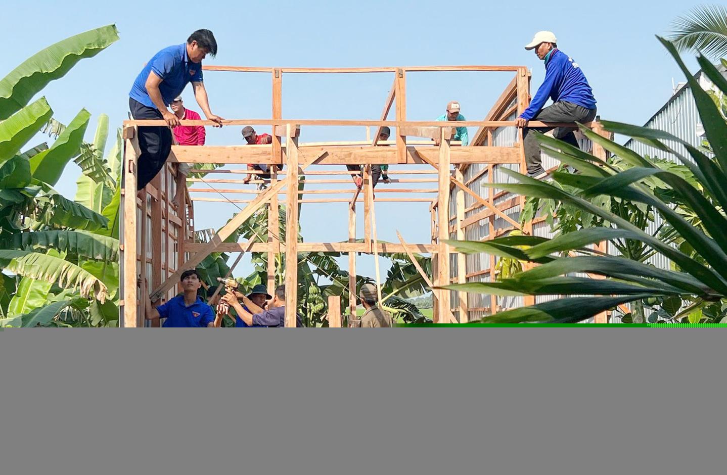 Thanh niên Vĩnh An phát huy sức trẻ xây dựng quê hương