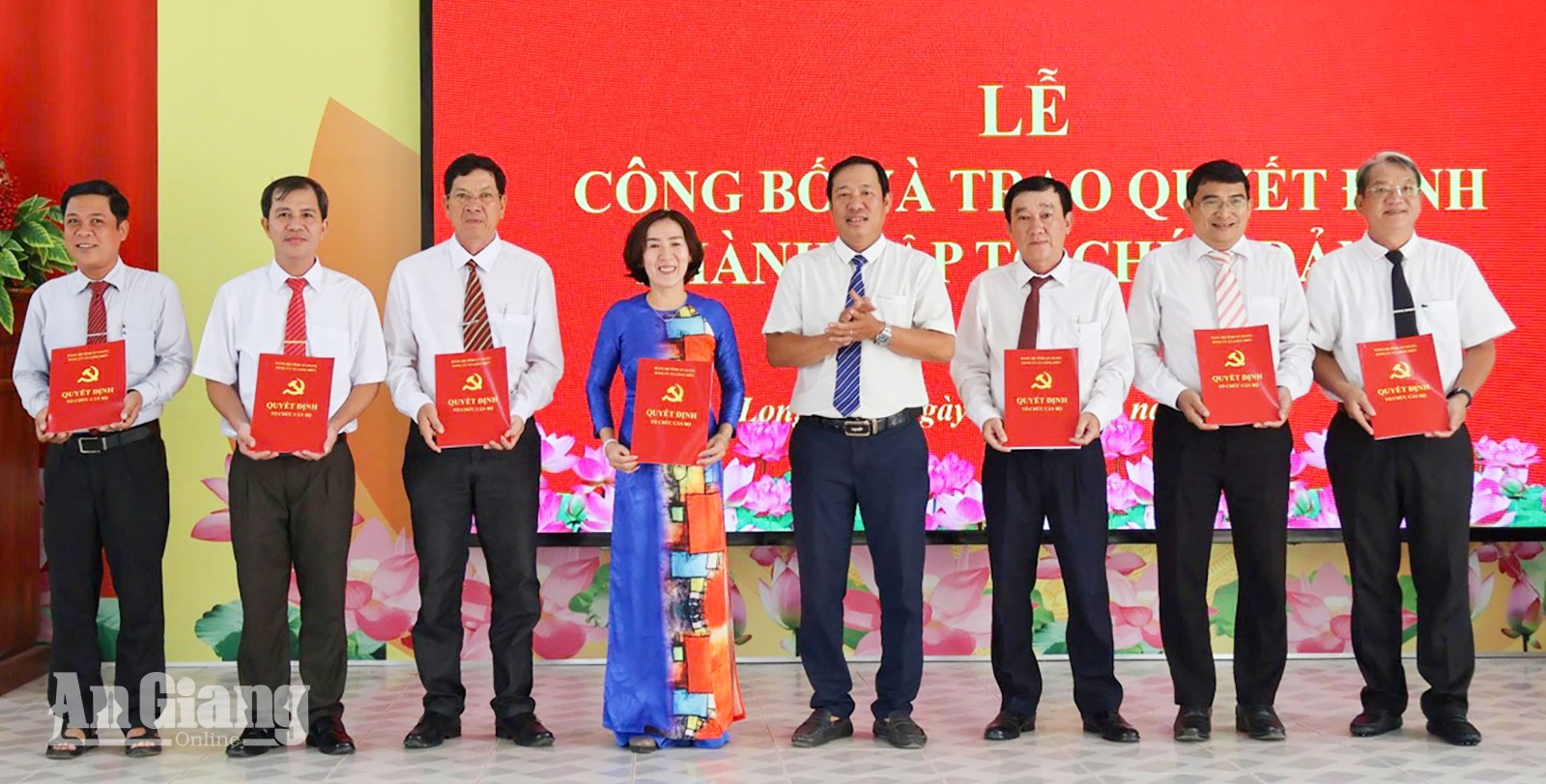 Đảng ủy xã Long Điền thành lập 20 chi, đảng bộ trực thuộc