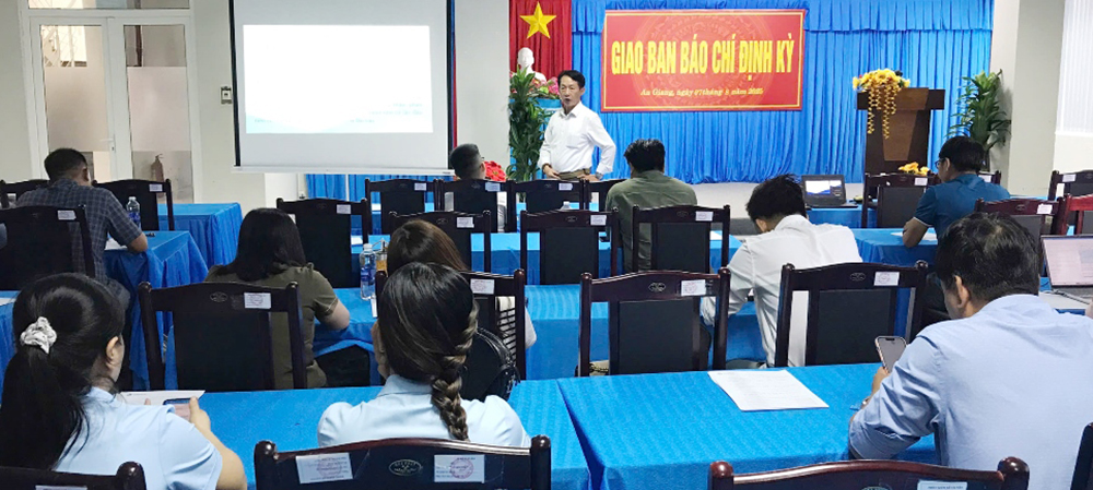 Nâng cao kỹ năng thực hiện tác phẩm đa phương tiện trên báo điện tử