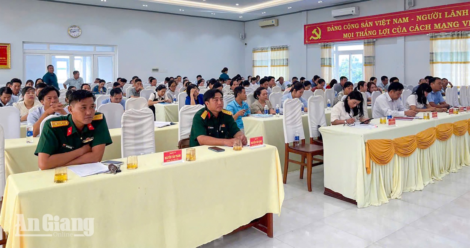 Mỹ Thuận bồi dưỡng kiến thức quốc phòng, an ninh cho 125 học viên