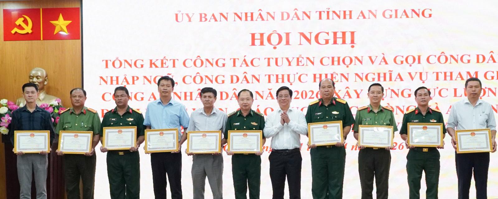 An Giang tổng kết công tác tuyển quân, giáo dục quốc phòng và an ninh
