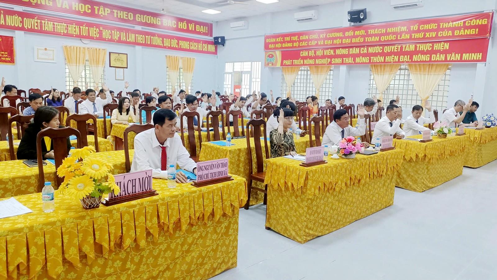 HĐND Phú An thông qua nhiều nghị quyết tại Kỳ họp thứ 5