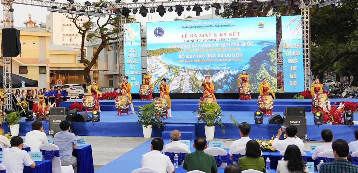 Phú Quốc ra mắt Đội Phản ứng nhanh du lịch