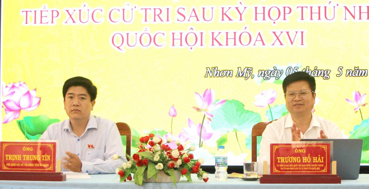 Đại biểu Quốc hội tiếp xúc cử tri hai xã Cù Lao Giêng, Nhơn Mỹ