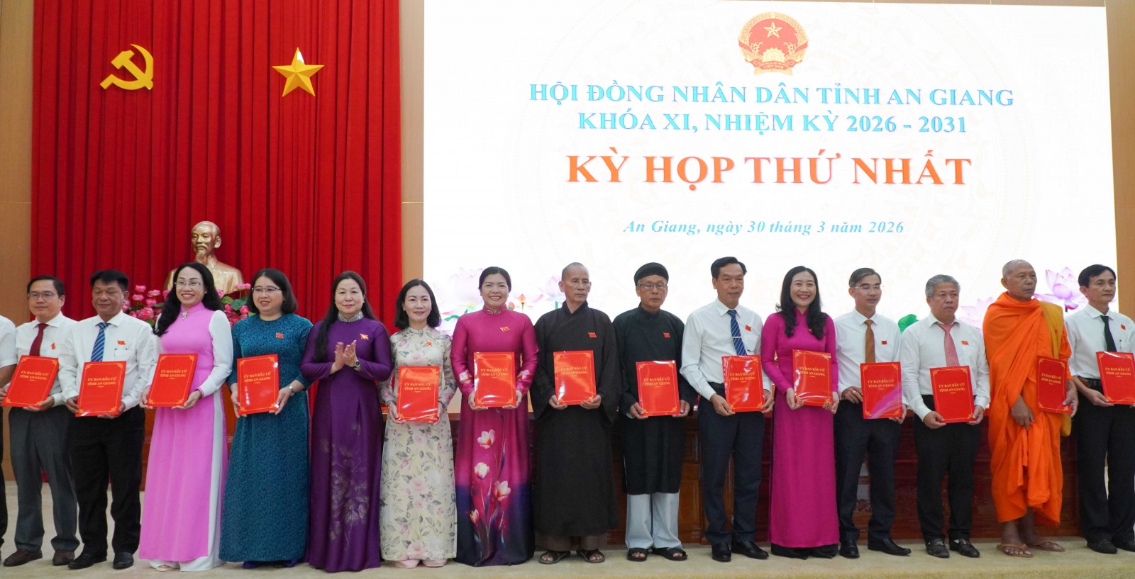 Đồng chí Nguyễn Thanh Nhàn tái đắc cử Chủ tịch HĐND tỉnh An Giang