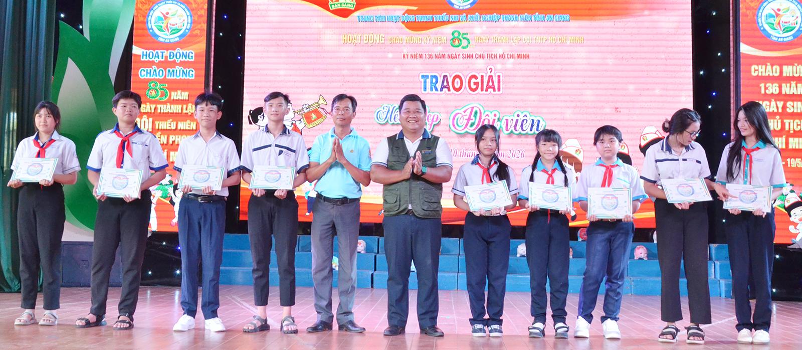 Hơn 500 học sinh tham gia Ngày hội Đội Thiếu niên tiền phong Hồ Chí Minh