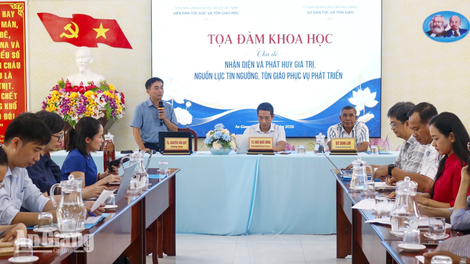 Đề xuất các giải pháp phát huy giá trị, nguồn lực tín ngưỡng, tôn giáo phục vụ phát triển