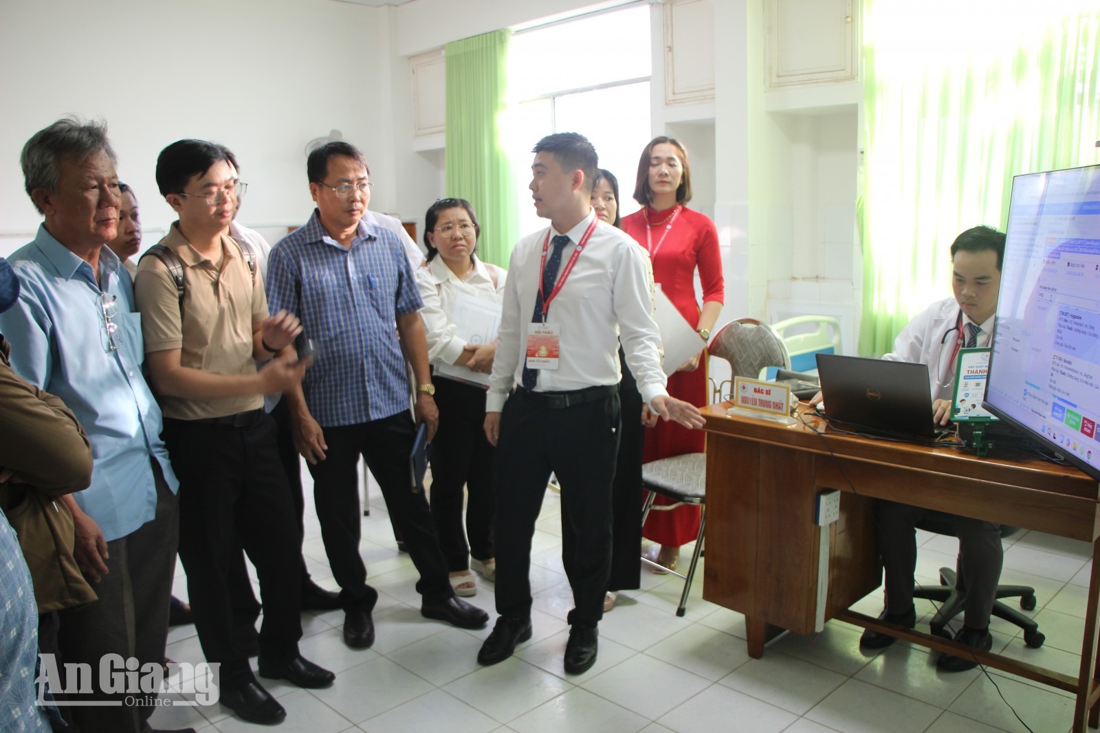 Chuyển đổi số y tế An Giang: Kiến tạo nền y tế thông minh vì dân - Bài 1: Dữ liệu mở đường cho y tế cơ sở
