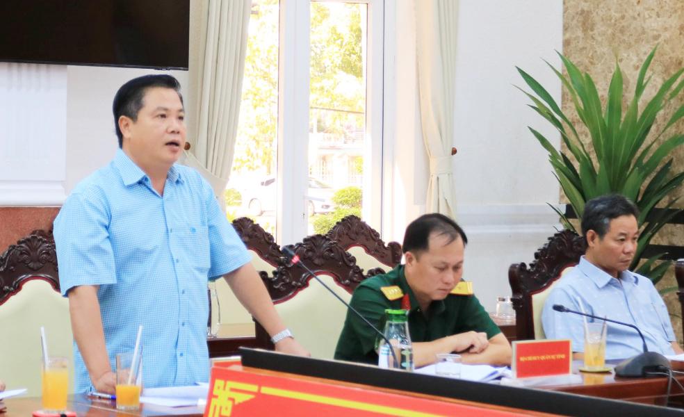 Đại biểu đóng góp ý kiến