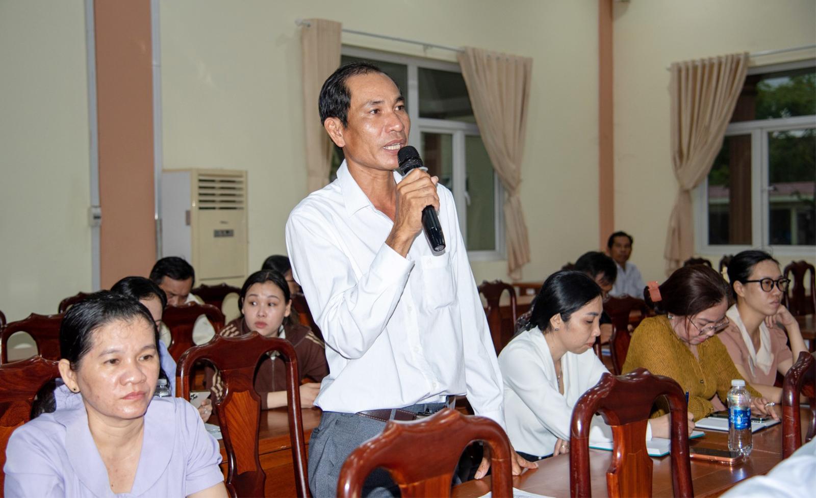Cử tri xã An Minh kiến nghị giải pháp tháo gỡ khó khăn trong sản xuất