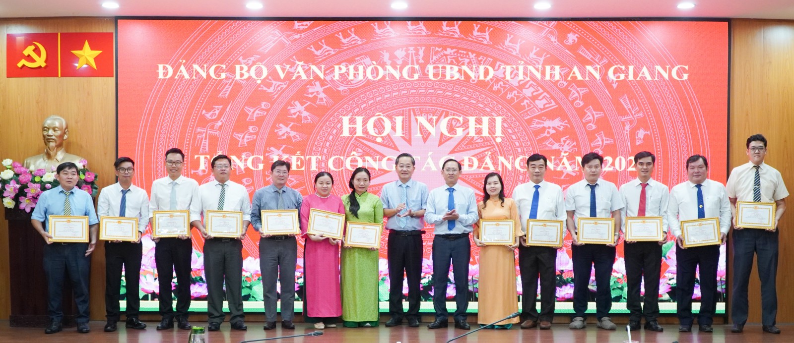 Văn phòng UBND tỉnh An Giang phát huy vai trò tham mưu, nhiều chỉ tiêu vượt kế hoạch