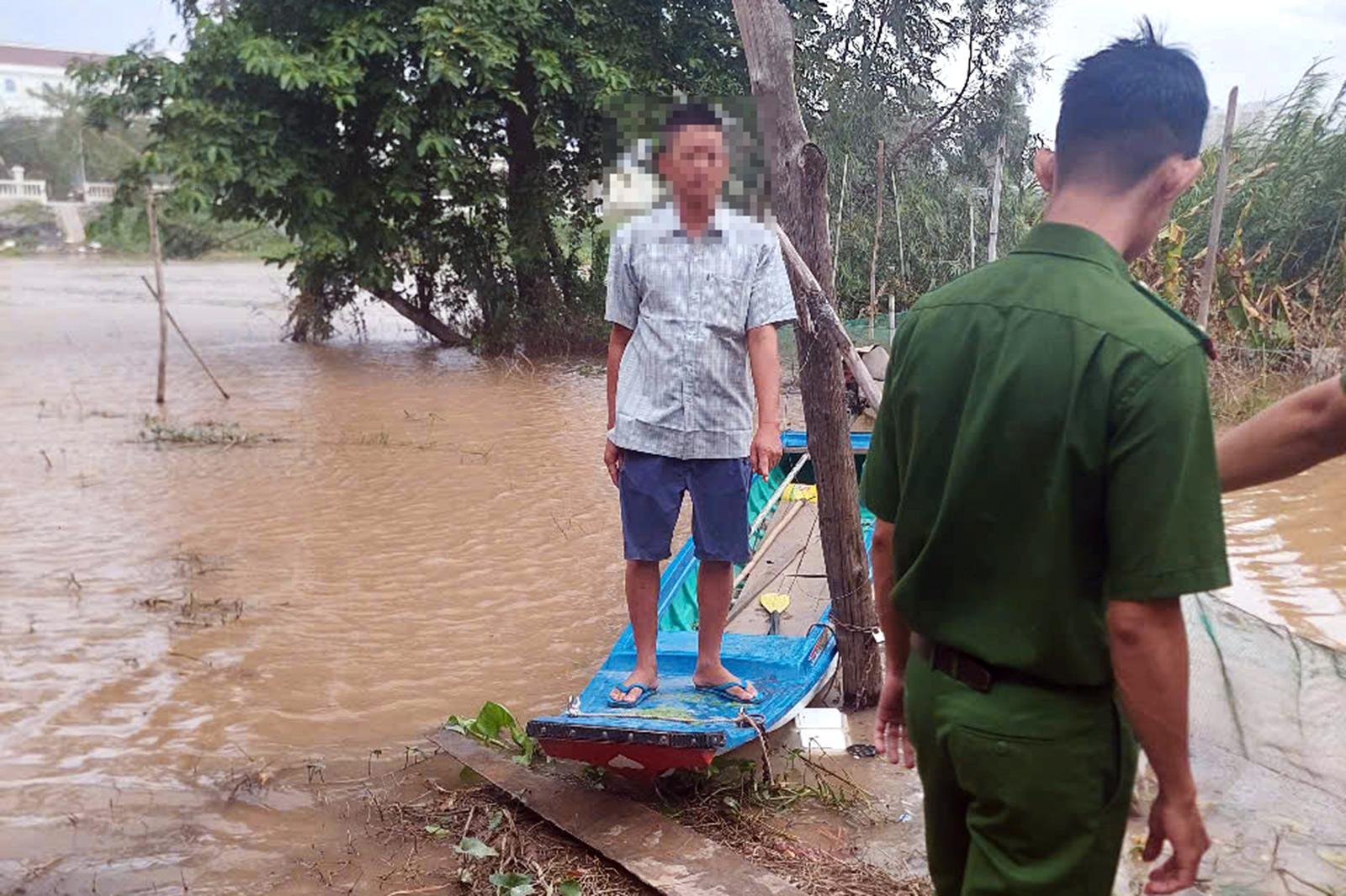 Tạm giam đối tượng đưa người sang Campuchia đánh bạc
