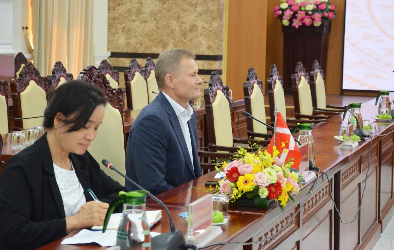 Chủ tịch UBND tỉnh An Giang tiếp đoàn làm việc Đại sứ quán Đan Mạch